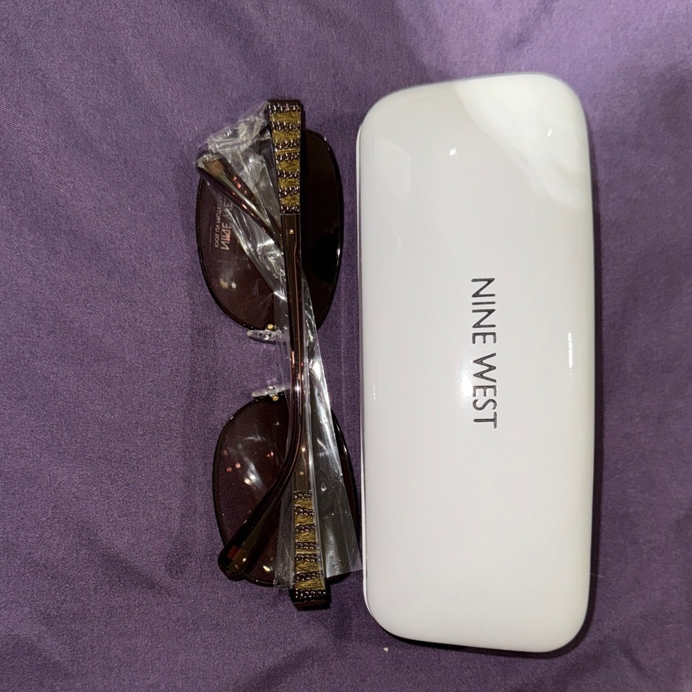 Nine West Black and Brown Sunglasses - Picture 2 of 2